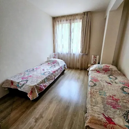 Romantic Next To Sea Garden Apartment Varna