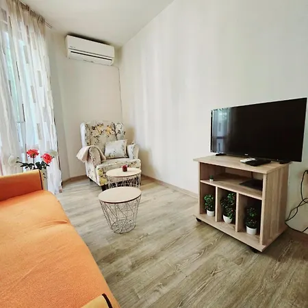 Romantic Next To Sea Garden Apartment *