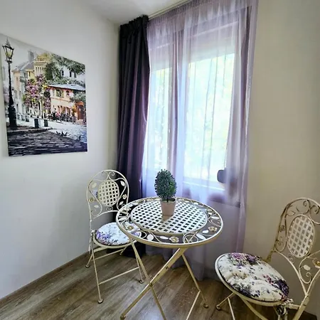 Apartment Romantic Next To Sea Garden *
